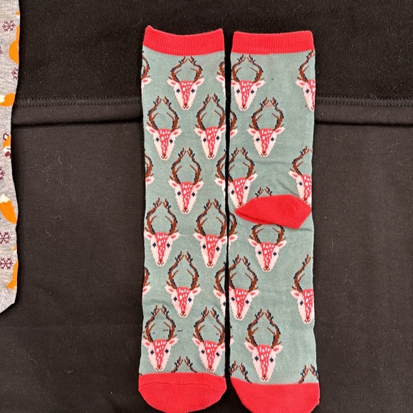 Women’s- Multi Colored- Animal Themed- Crew Socks - Picture 3 of 5